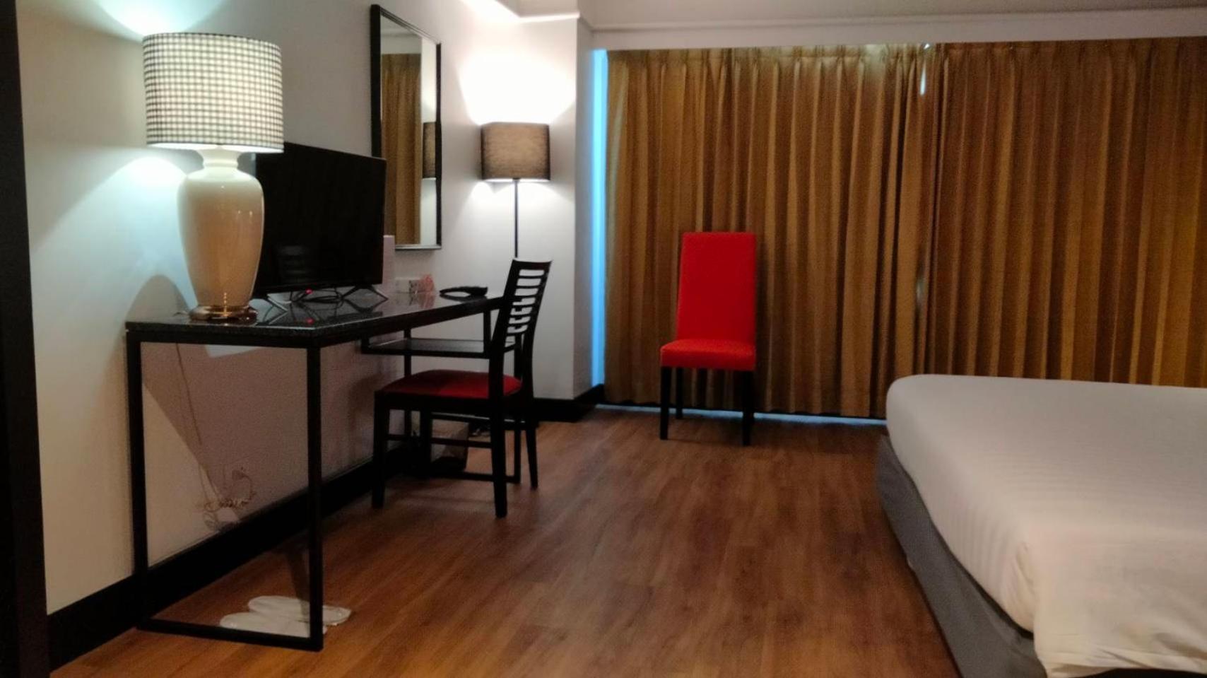Witz Bangkok Ramkhamhaeng Hotell Exteriör bild