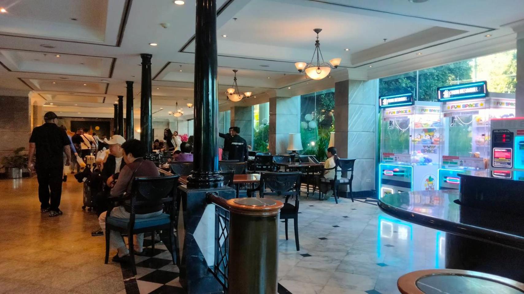 Witz Bangkok Ramkhamhaeng Hotell Exteriör bild