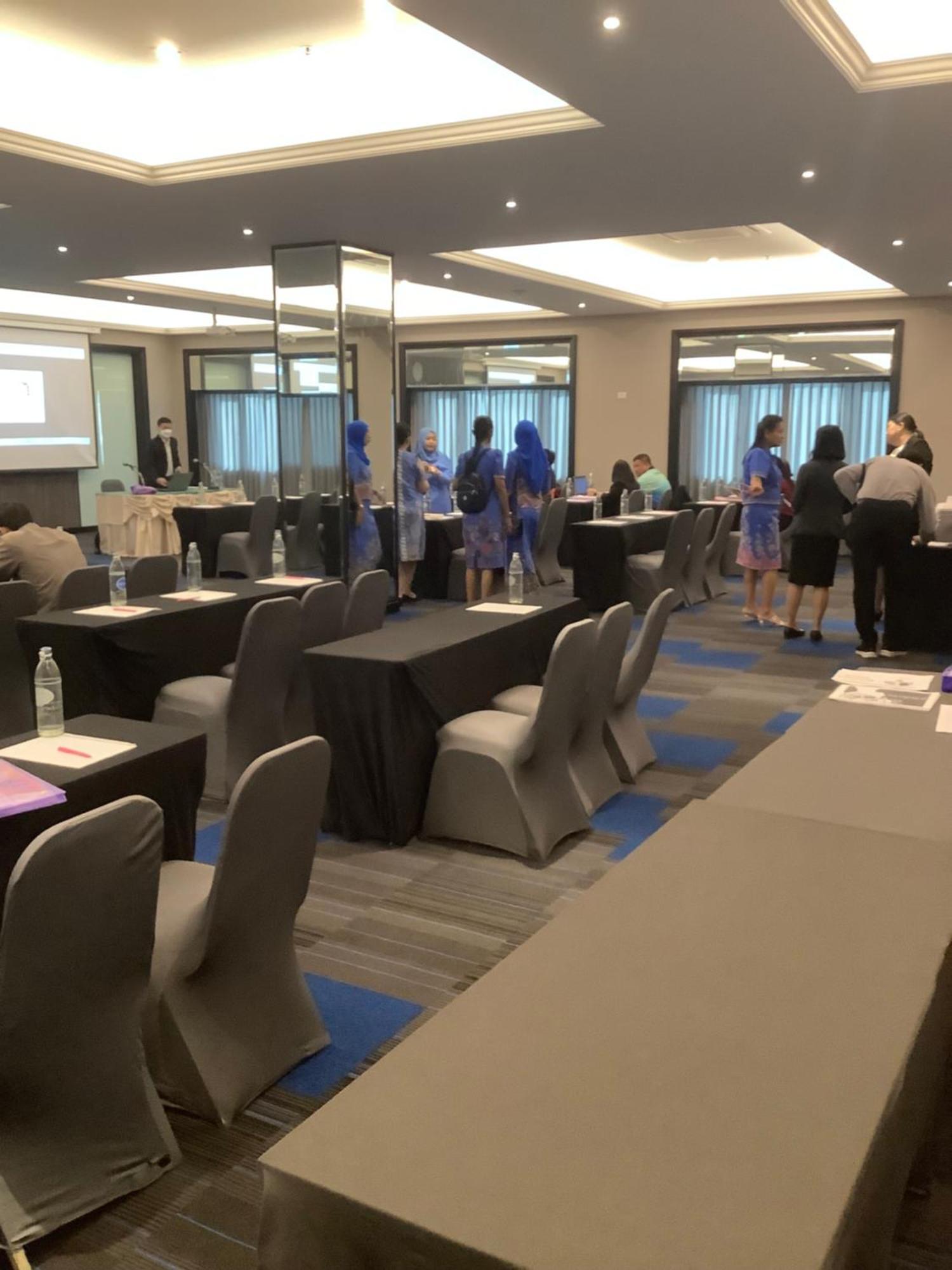 Witz Bangkok Ramkhamhaeng Hotell Exteriör bild